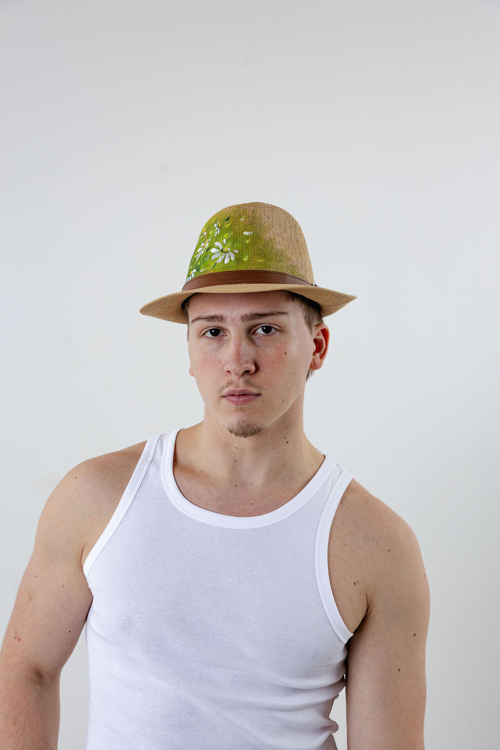 Men’s Summer Straw Fedora Hat – Abstract Daisy Pattern - Image 2