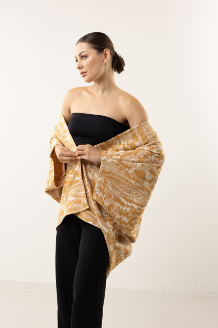 artisanal short cardigan in multi-colored balloon weave peshtemal fabric.